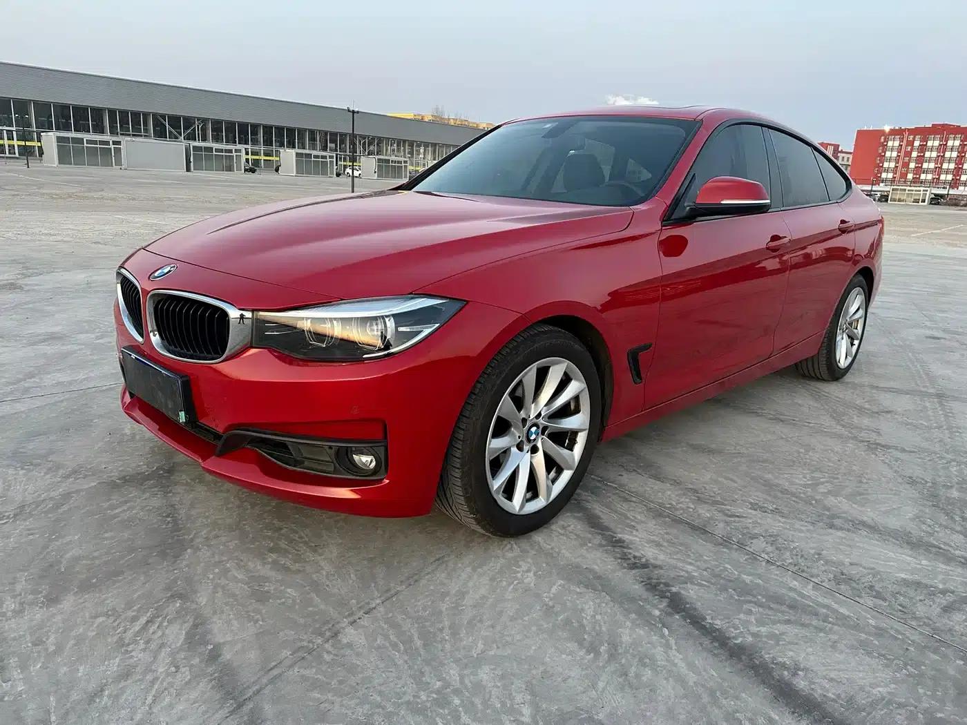 BMW 3 Series GT 2018 320i Fashion Edition — миниатюра 1