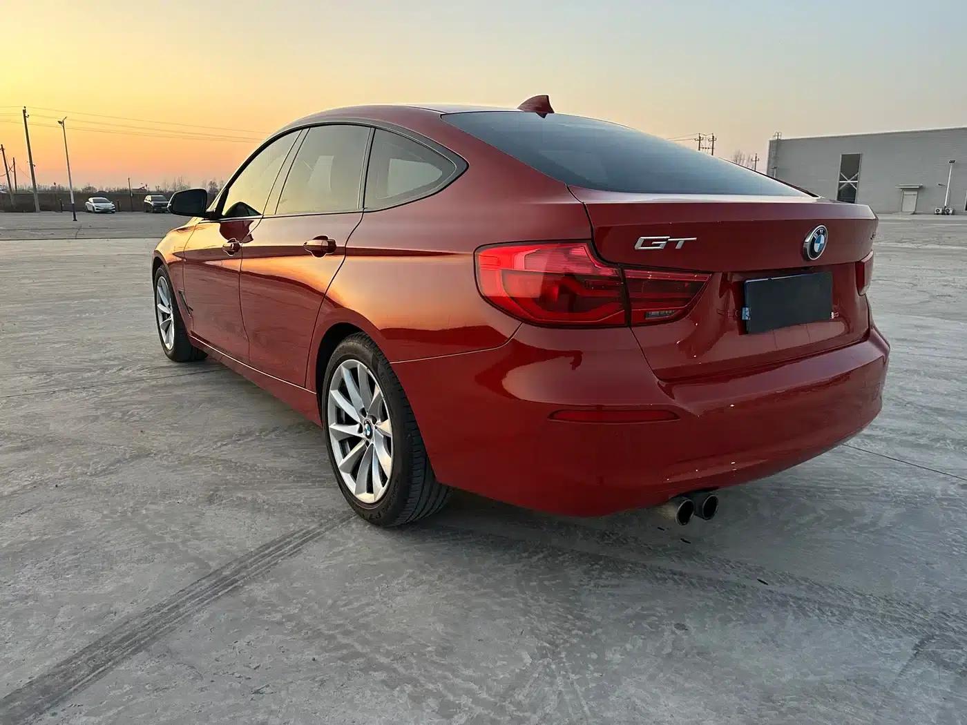 BMW 3 Series GT 2018 320i Fashion Edition — миниатюра 7