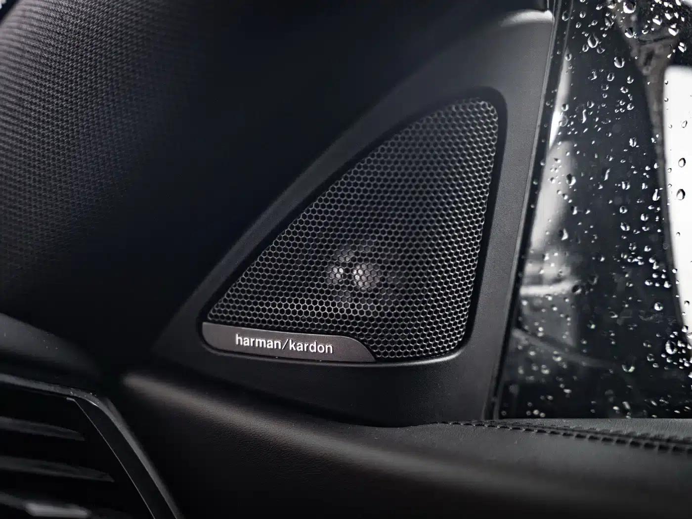 2019 BMW M4 M4 Coupe Shooting Hero Edition — миниатюра 16