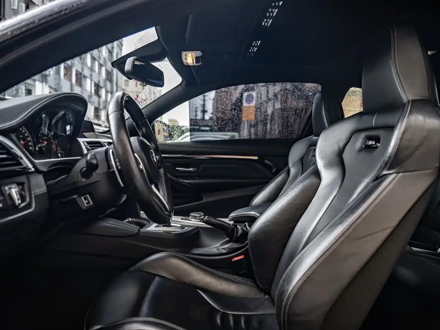 2019 BMW M4 M4 Coupe Shooting Hero Edition — миниатюра 17