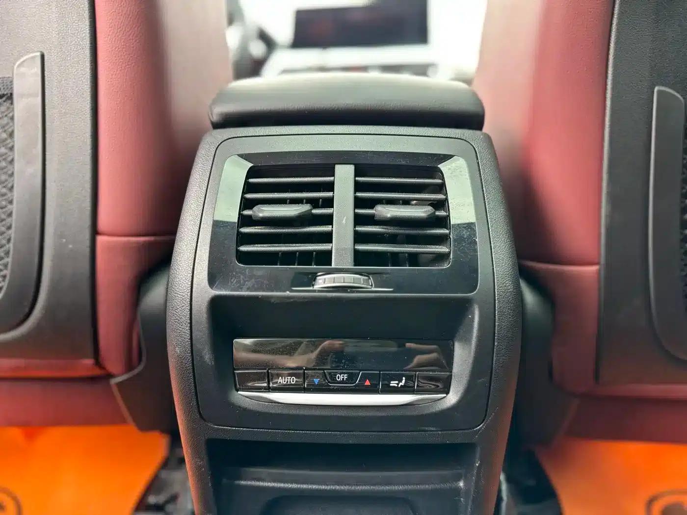 2022 BMW X4 xDrive 25i M Sport Package — миниатюра 7