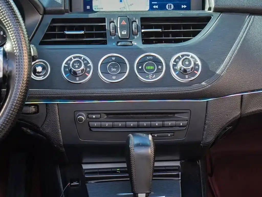 BMW Z4 2011 sDrive23i Flame Limited Edition — миниатюра 8