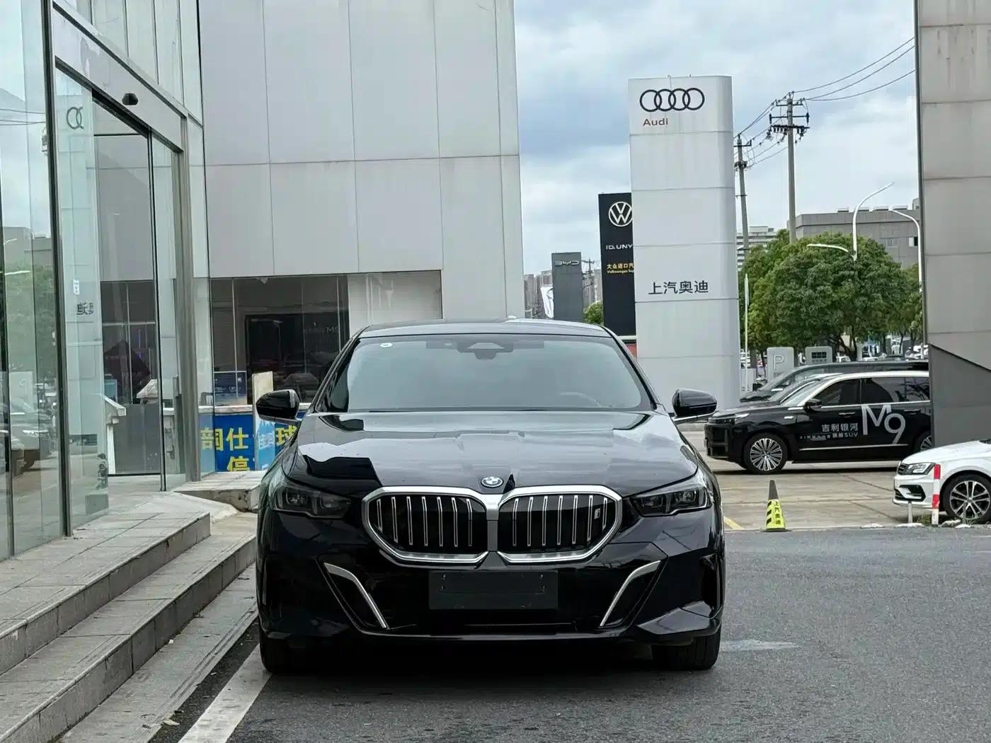 BMW i5 2024 eDrive 35L M Sport Package — миниатюра 2