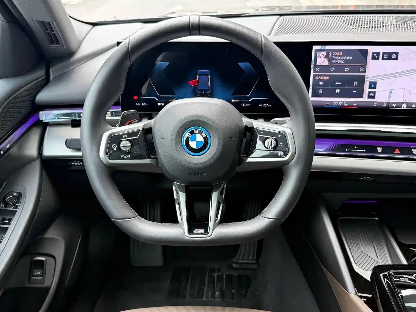 BMW i5 2024 eDrive 35L M Sport Package — миниатюра 13