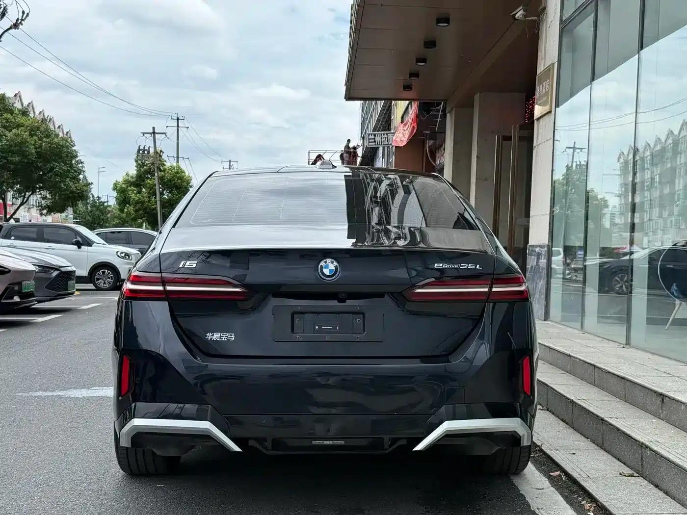 BMW i5 2024 eDrive 35L M Sport Package — миниатюра 5