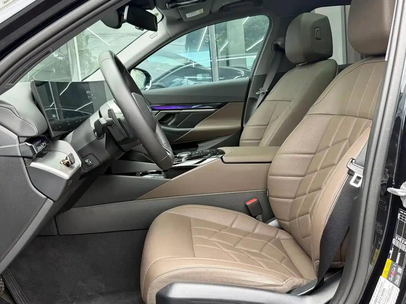 BMW i5 2024 eDrive 35L M Sport Package — миниатюра 8