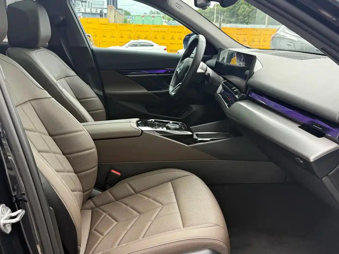 BMW i5 2024 eDrive 35L M Sport Package — миниатюра 9