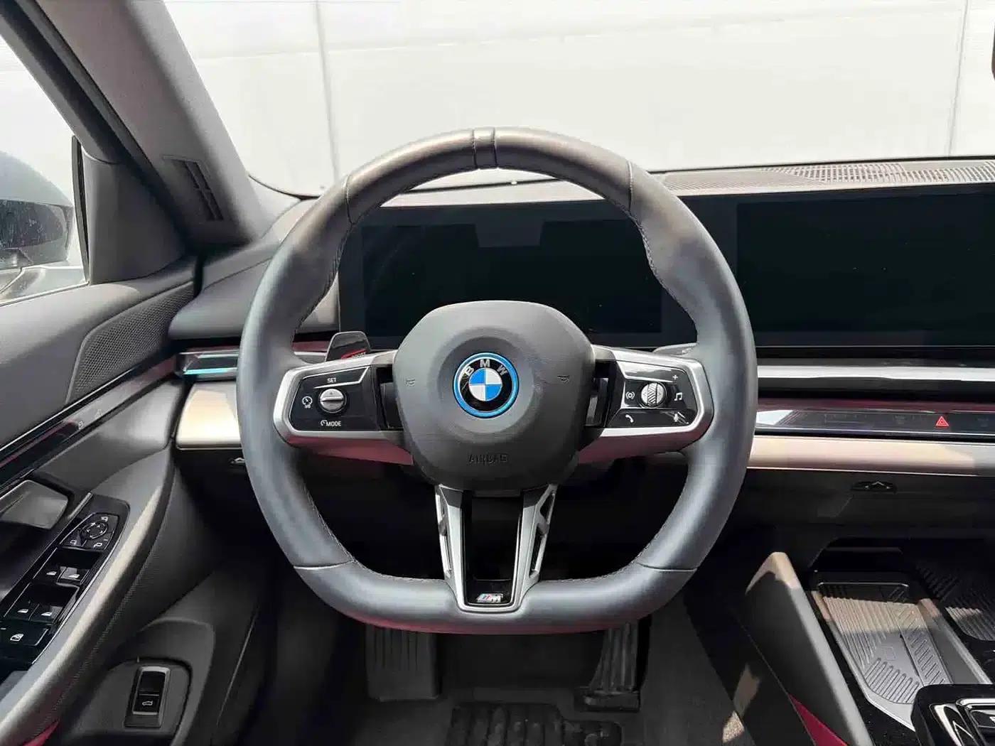 BMW i5 2025 eDrive 35L M Sport Package — миниатюра 10