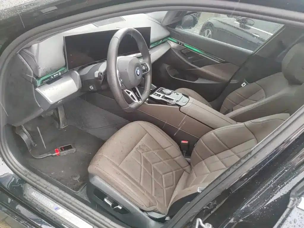 BMW i5 2024 eDrive 35L M Sport Package — миниатюра 15