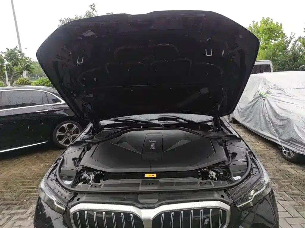 BMW i5 2024 eDrive 35L M Sport Package — миниатюра 20