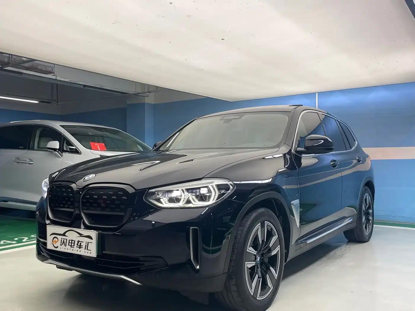 BMW iX3 2021 Facelift Leading Edition — миниатюра 1