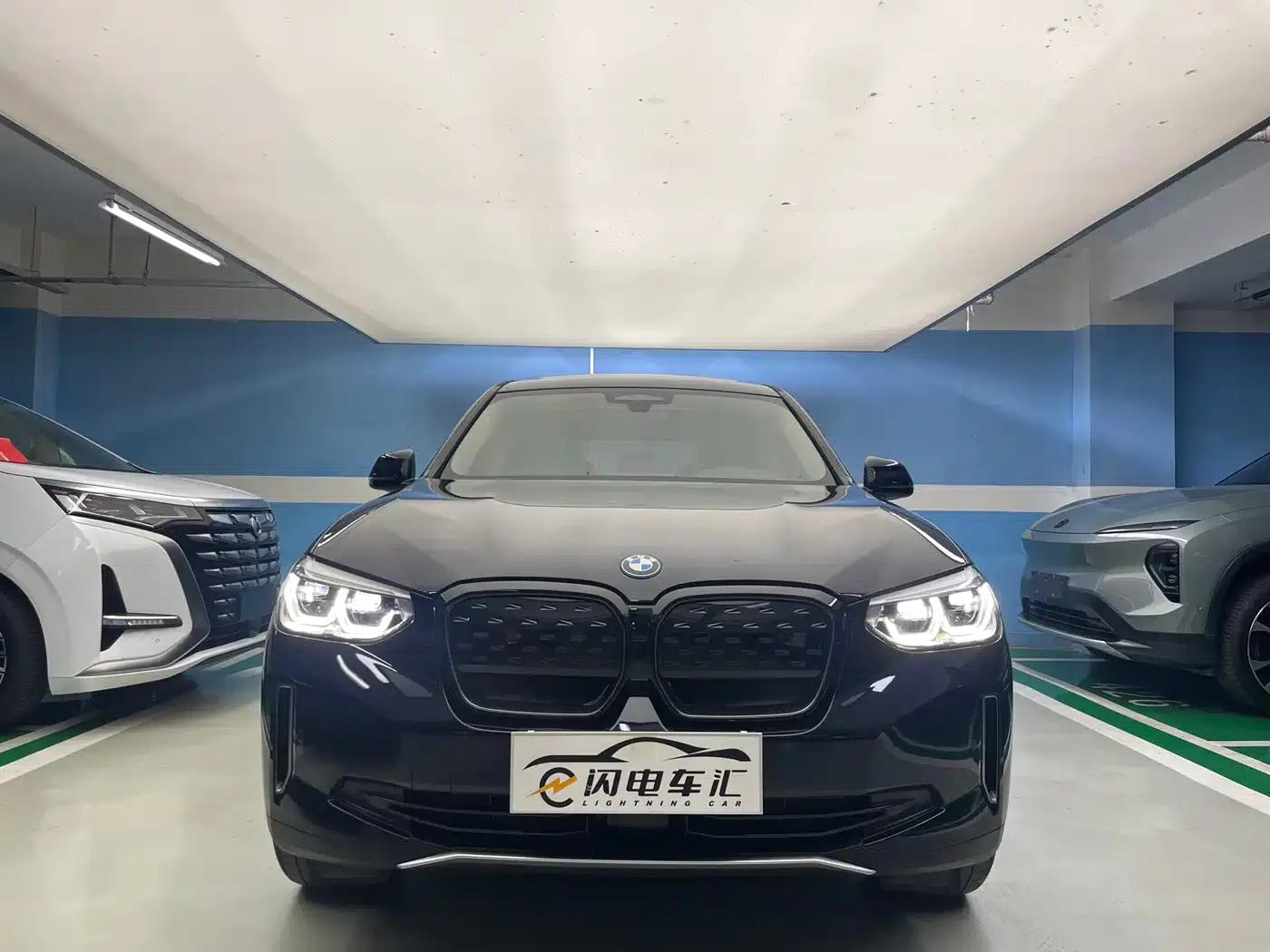 BMW iX3 2021 Facelift Leading Edition — миниатюра 2