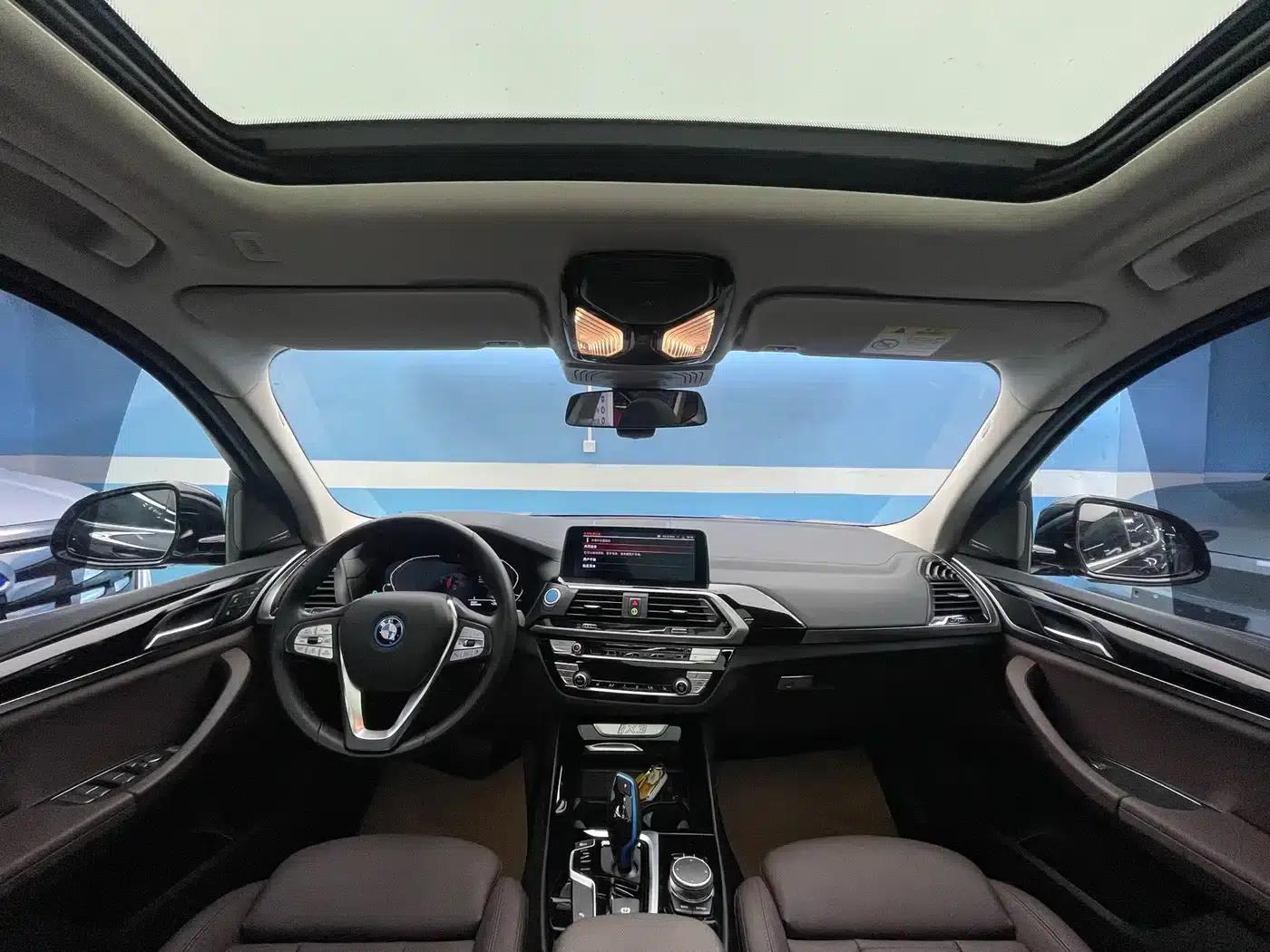 BMW iX3 2021 Facelift Leading Edition — миниатюра 19