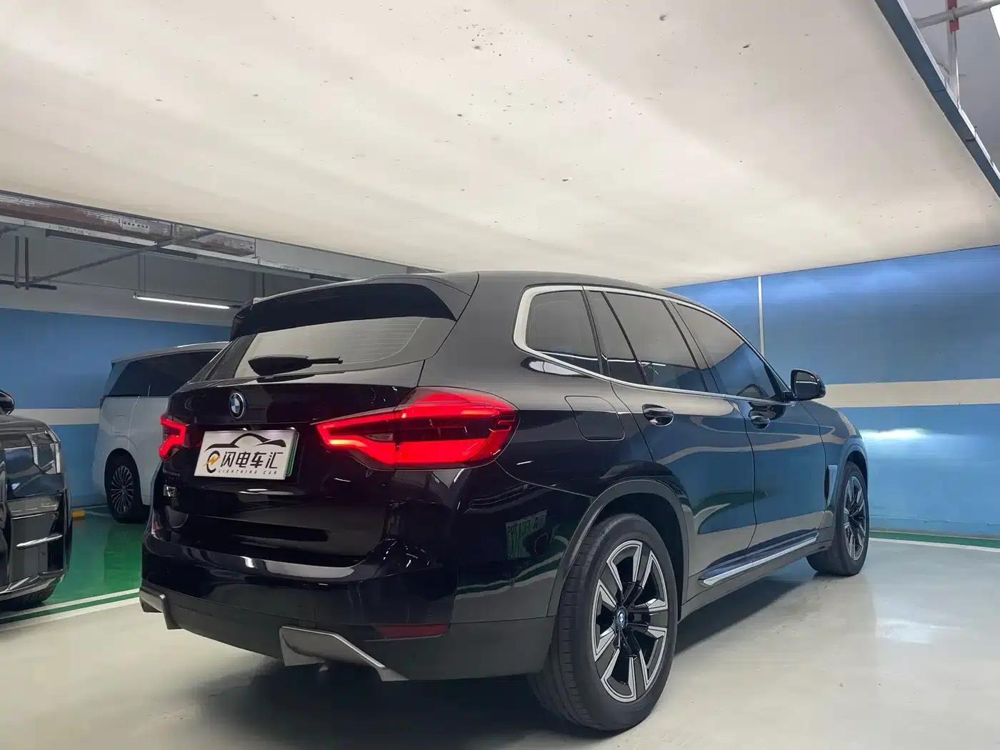 BMW iX3 2021 Facelift Leading Edition — миниатюра 6