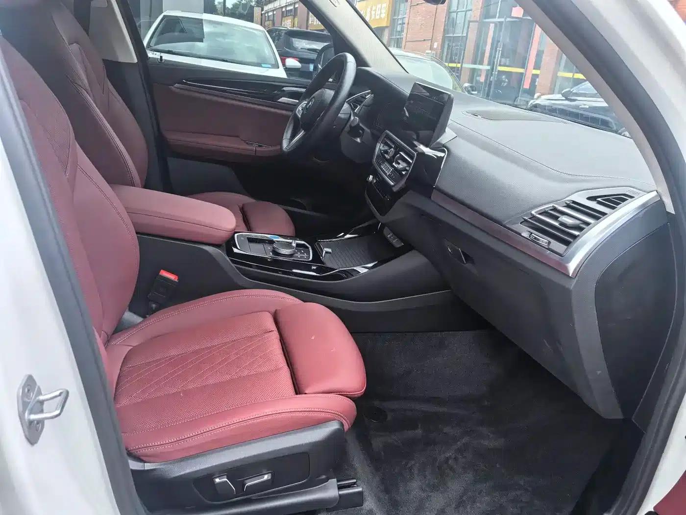 BMW iX3 2024 Leading Edition — миниатюра 9