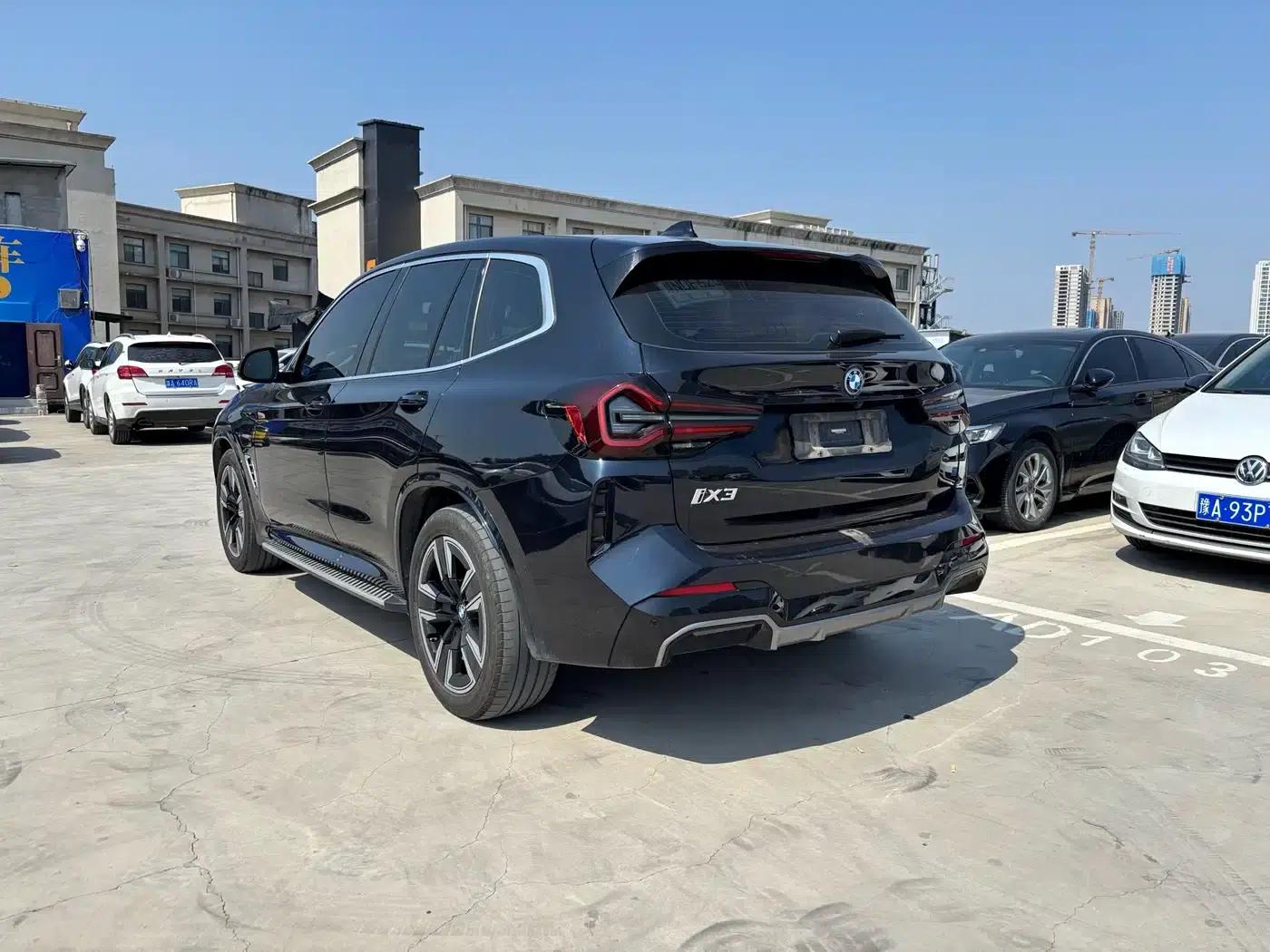 BMW iX3 2022 Leading Edition — миниатюра 7