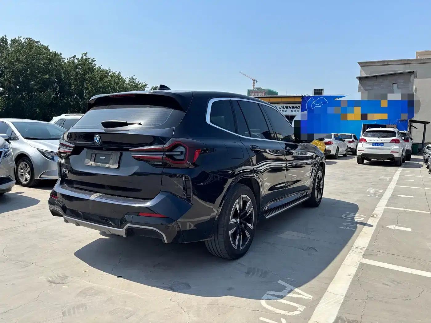 BMW iX3 2022 Leading Edition — миниатюра 9