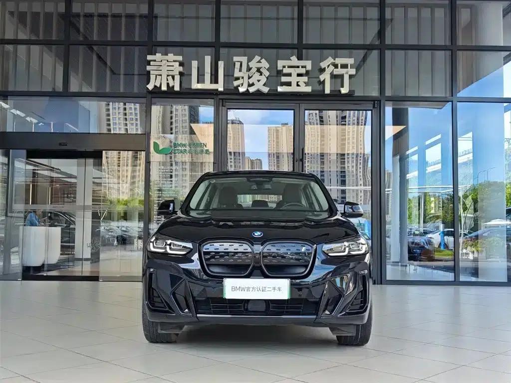 BMW iX3 2023 Leading Edition — миниатюра 2