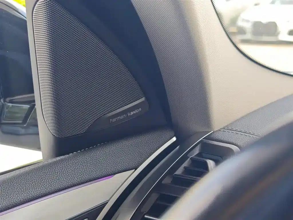 BMW iX3 2023 Leading Edition — миниатюра 13
