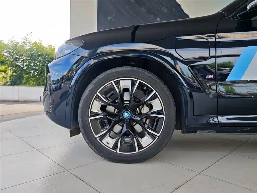 BMW iX3 2023 Leading Edition — миниатюра 15