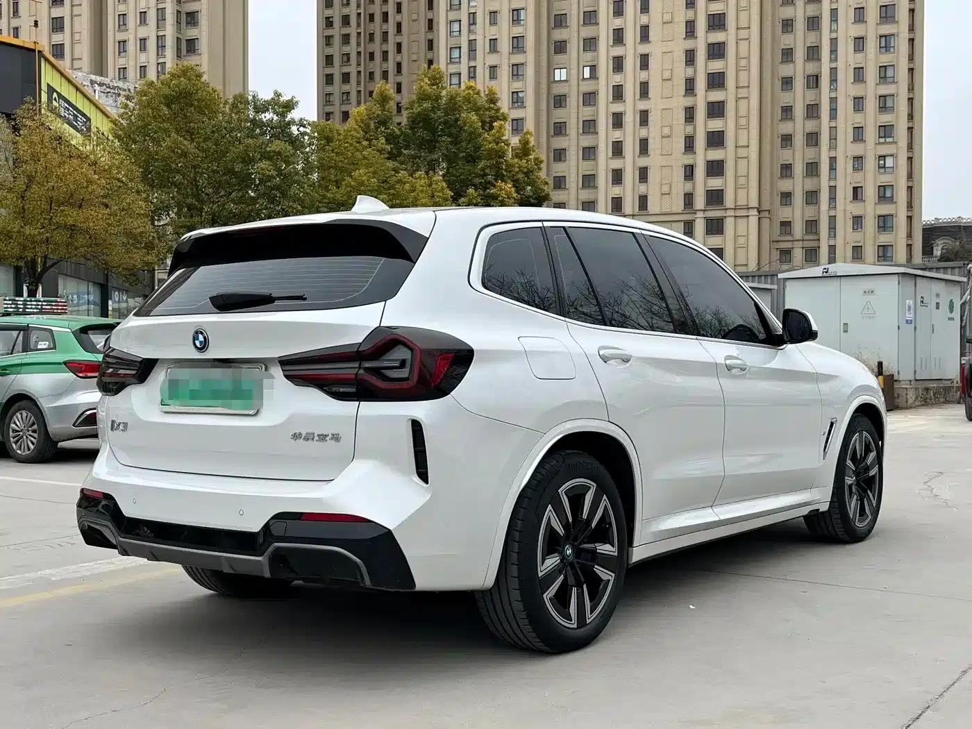 BMW iX3 2022 Leading Edition — миниатюра 21