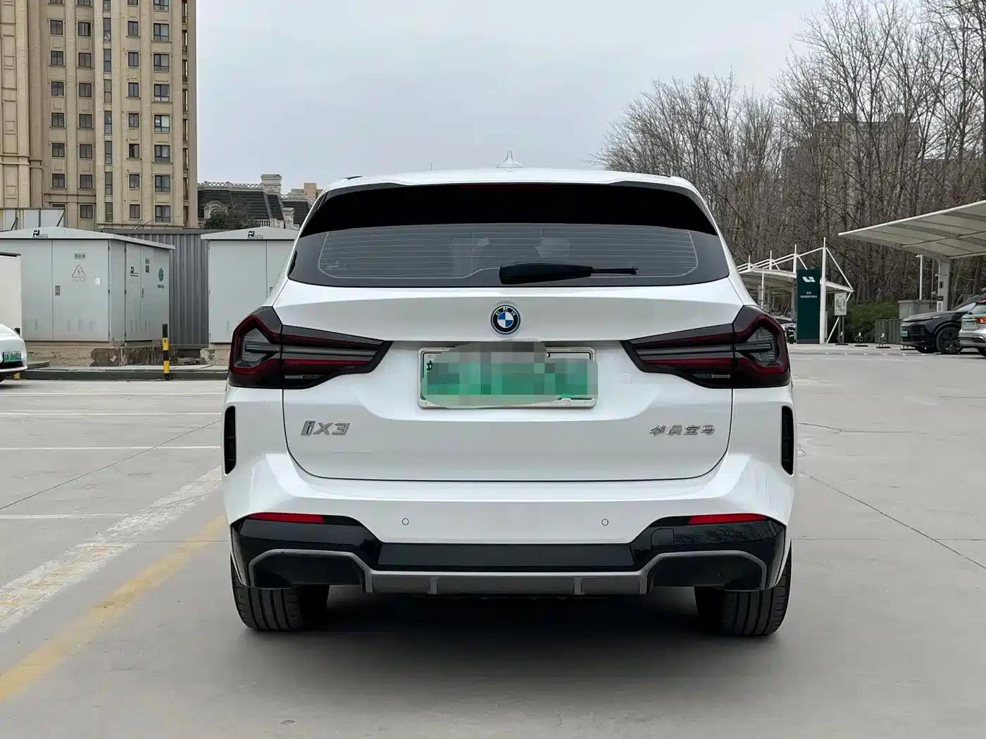 BMW iX3 2022 Leading Edition — миниатюра 23