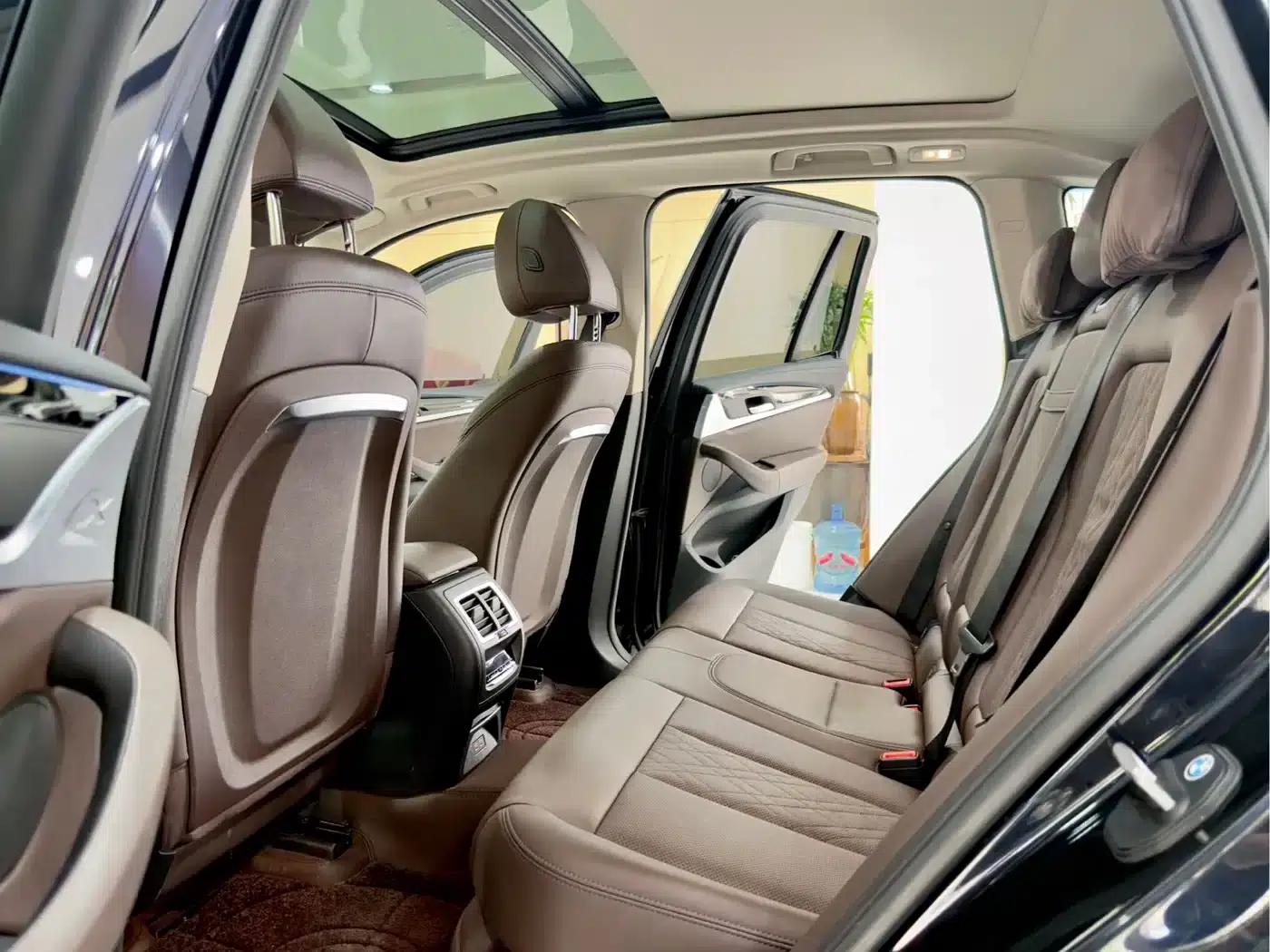 BMW iX3 2022 Facelift Leading Edition — миниатюра 11