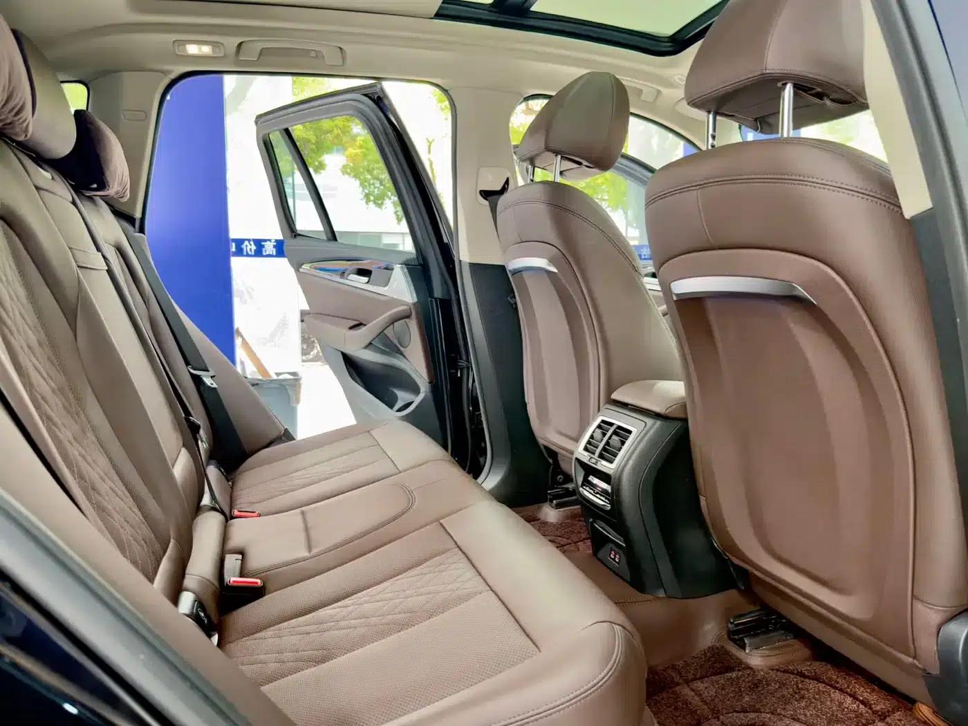 BMW iX3 2022 Facelift Leading Edition — миниатюра 14