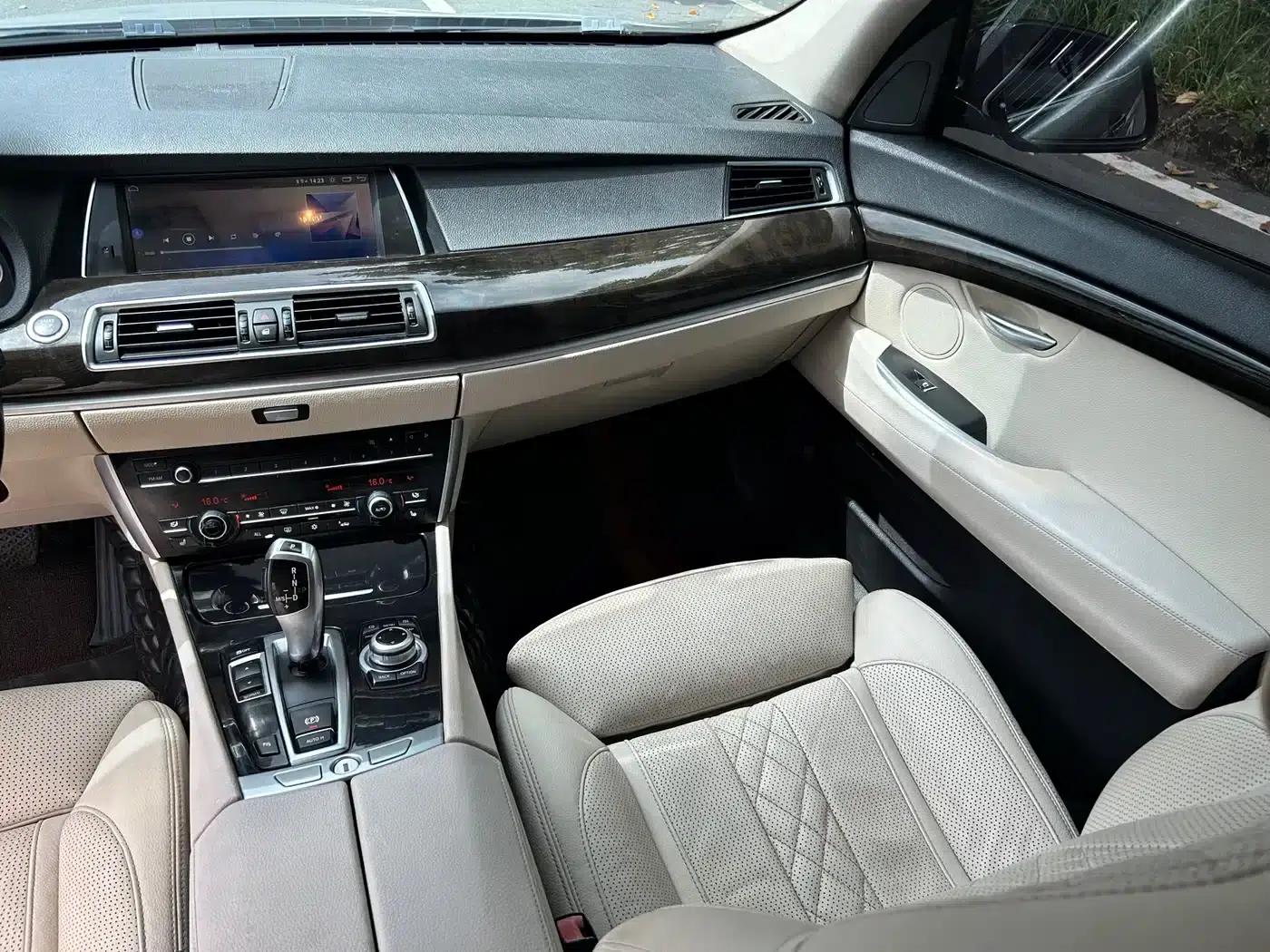 BMW 5 Series GT 2010 535i Leading Edition — миниатюра 7
