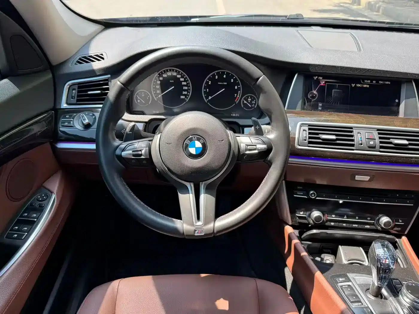 BMW 5 Series GT 2014 528i Leading Edition — миниатюра 14