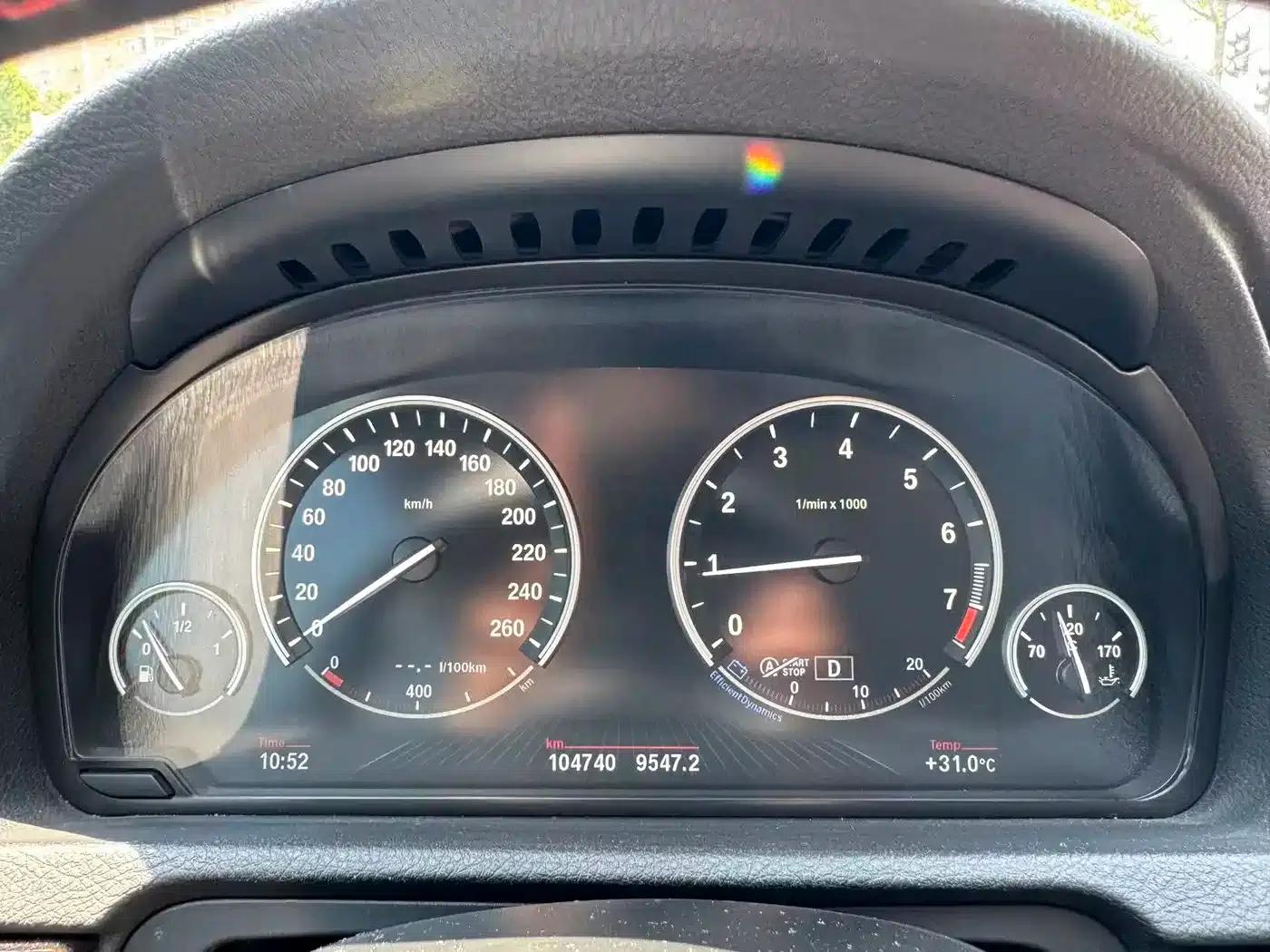 BMW 5 Series GT 2014 528i Leading Edition — миниатюра 15