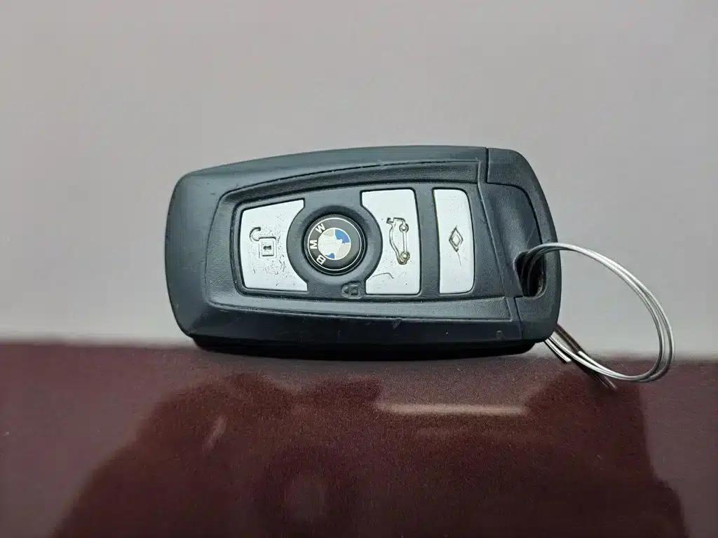 BMW 5 Series GT 2014 528i Leading Edition — миниатюра 19