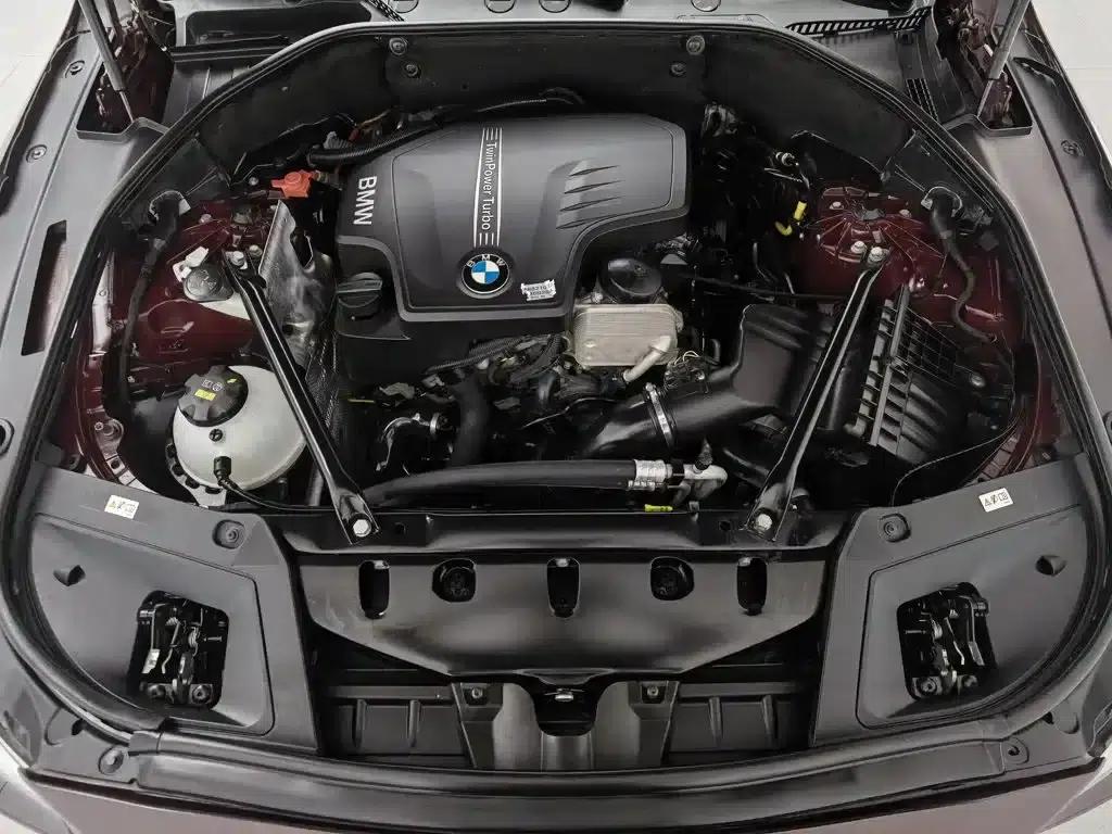 BMW 5 Series GT 2014 528i Leading Edition — миниатюра 6