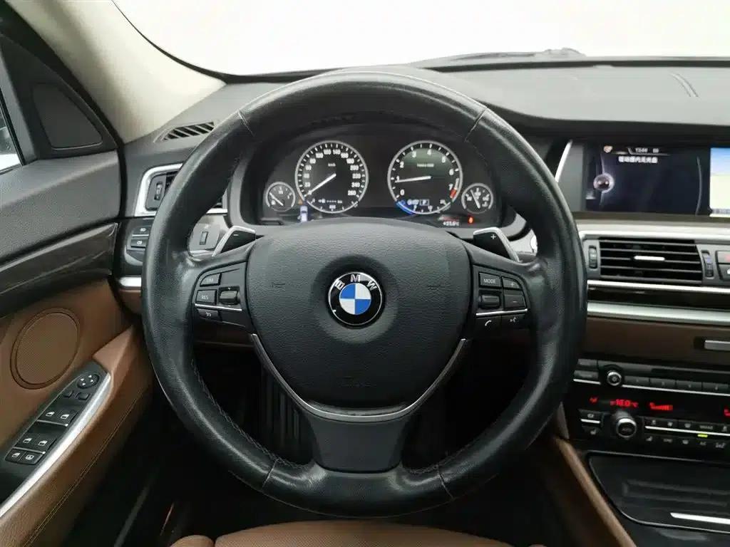2015 BMW 5 Series GT 535i xDrive — миниатюра 11