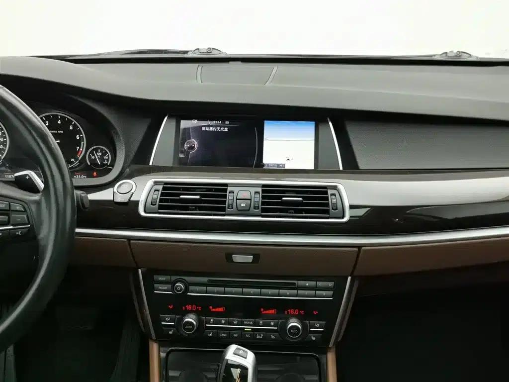2015 BMW 5 Series GT 535i xDrive — миниатюра 12