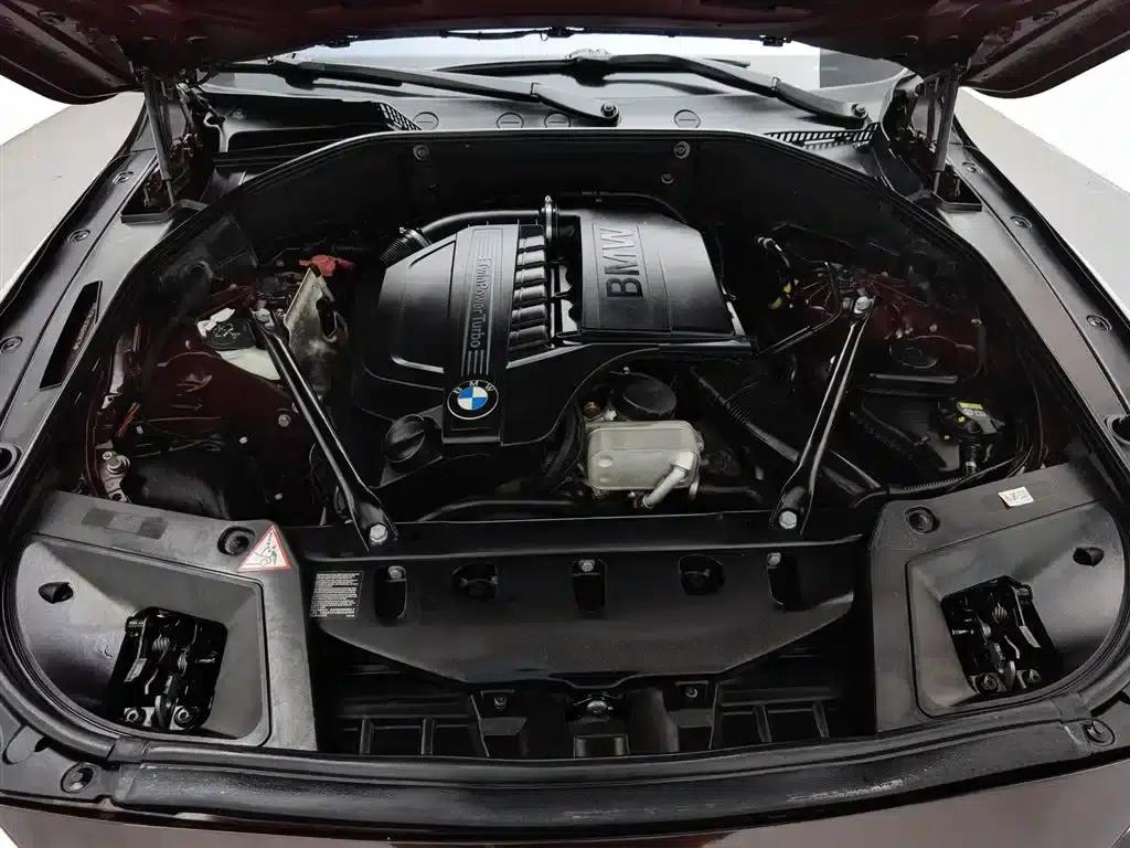 2015 BMW 5 Series GT 535i xDrive — миниатюра 6