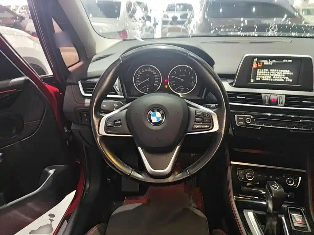 2015 BMW 2 Series Gran Tourer 218i Sport Design Package — миниатюра 11