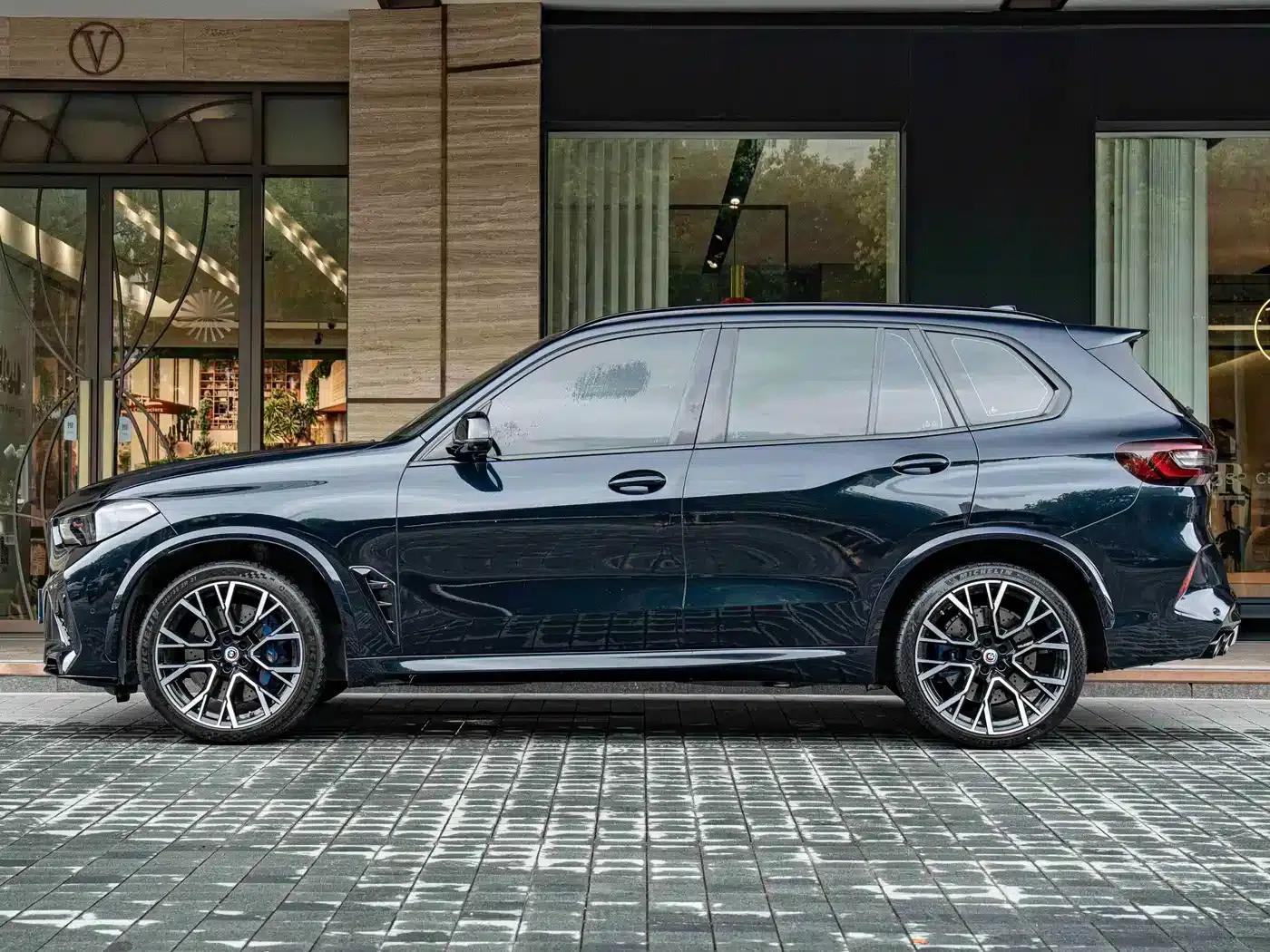 2022 BMW X5 M — миниатюра 4