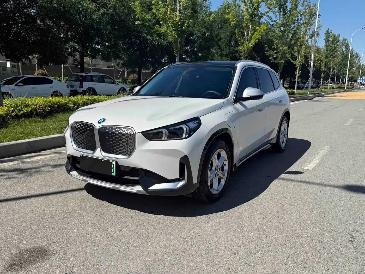 BMW iX1 2023 eDrive25L X Design Package — миниатюра 1