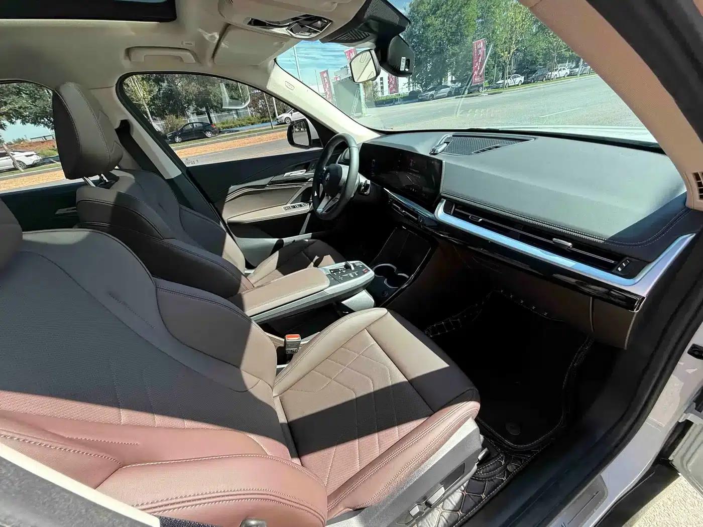 BMW iX1 2023 eDrive25L X Design Package — миниатюра 13