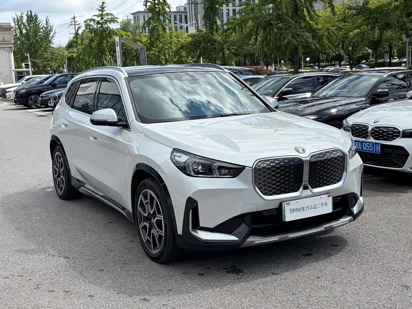 BMW iX1 2023 xDrive30L X Design Package — миниатюра 3