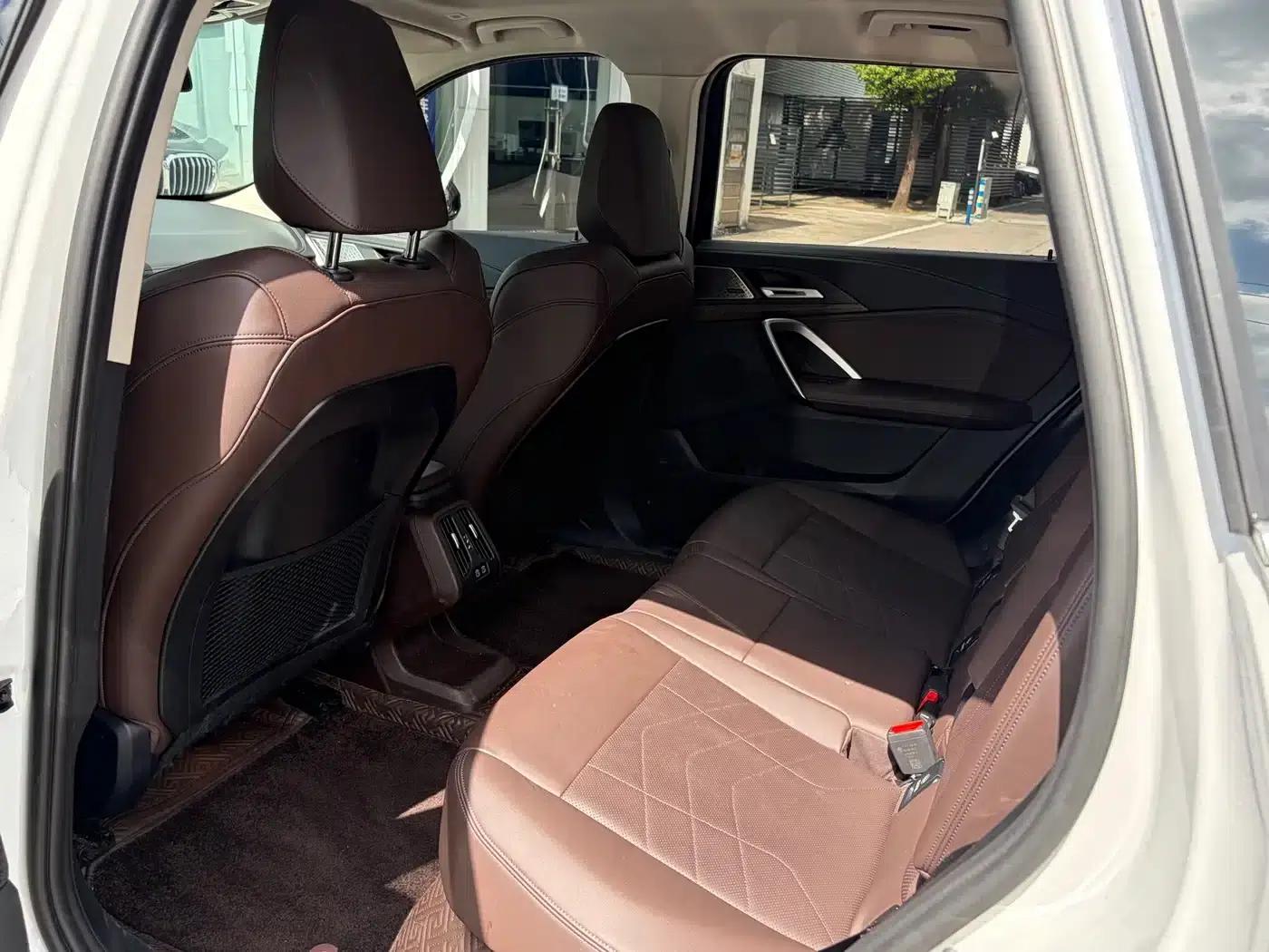 BMW iX1 2023 xDrive30L X Design Package — миниатюра 7