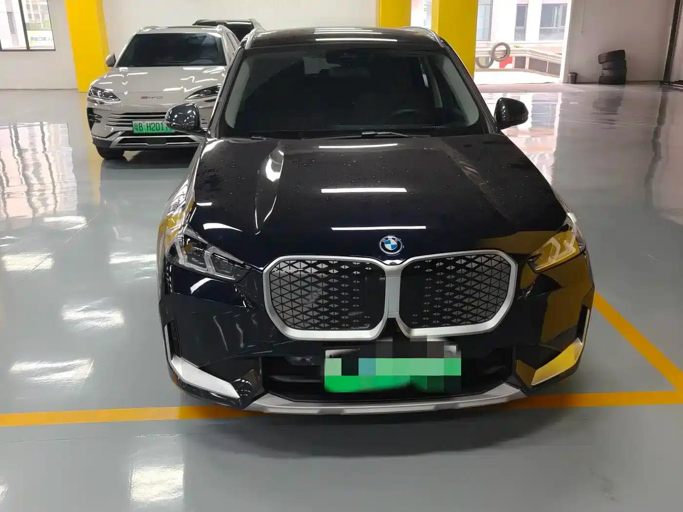 BMW iX1 2023 eDrive25L X Design Package — миниатюра 1