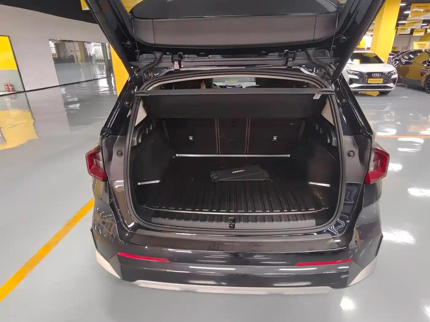 BMW iX1 2023 eDrive25L X Design Package — миниатюра 7