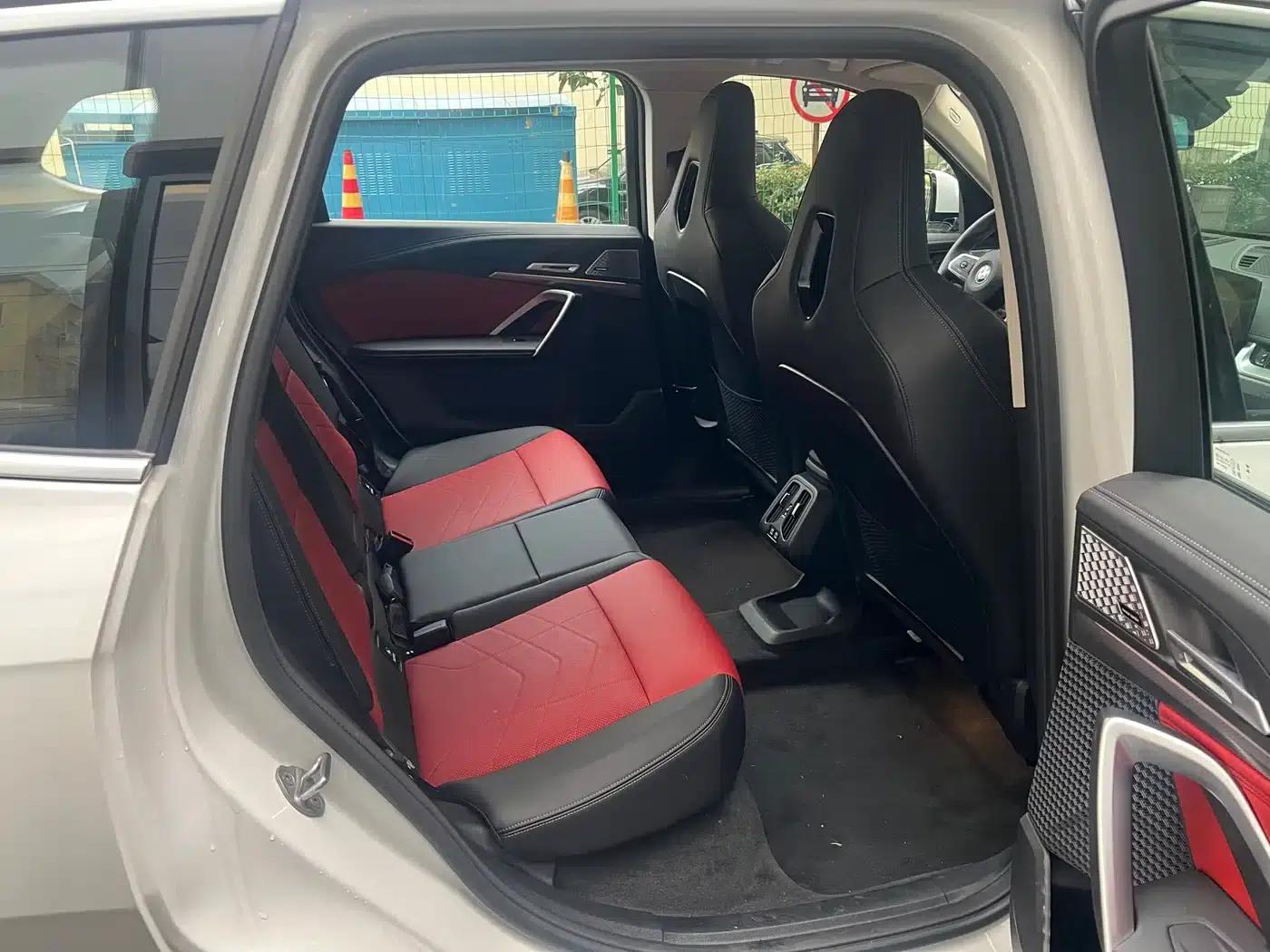 2023 BMW iX1 xDrive30L M Sport Package — миниатюра 13