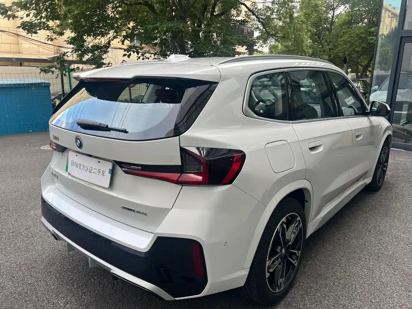 2023 BMW iX1 xDrive30L M Sport Package — миниатюра 7