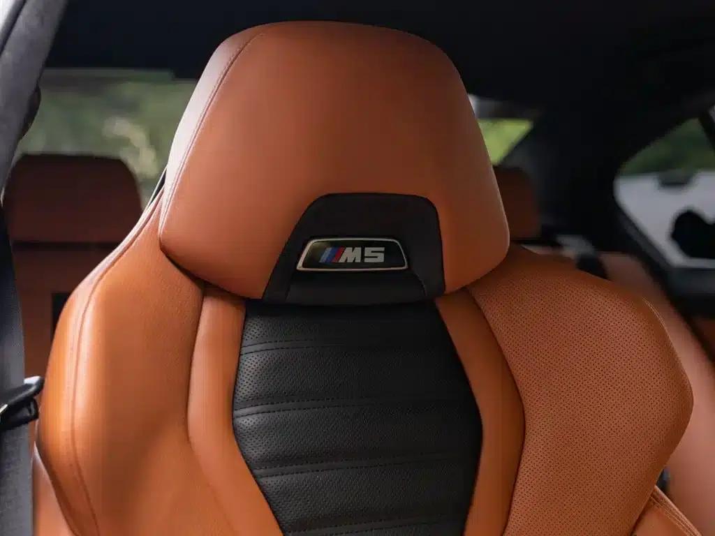 2021 BMW M5 — миниатюра 22