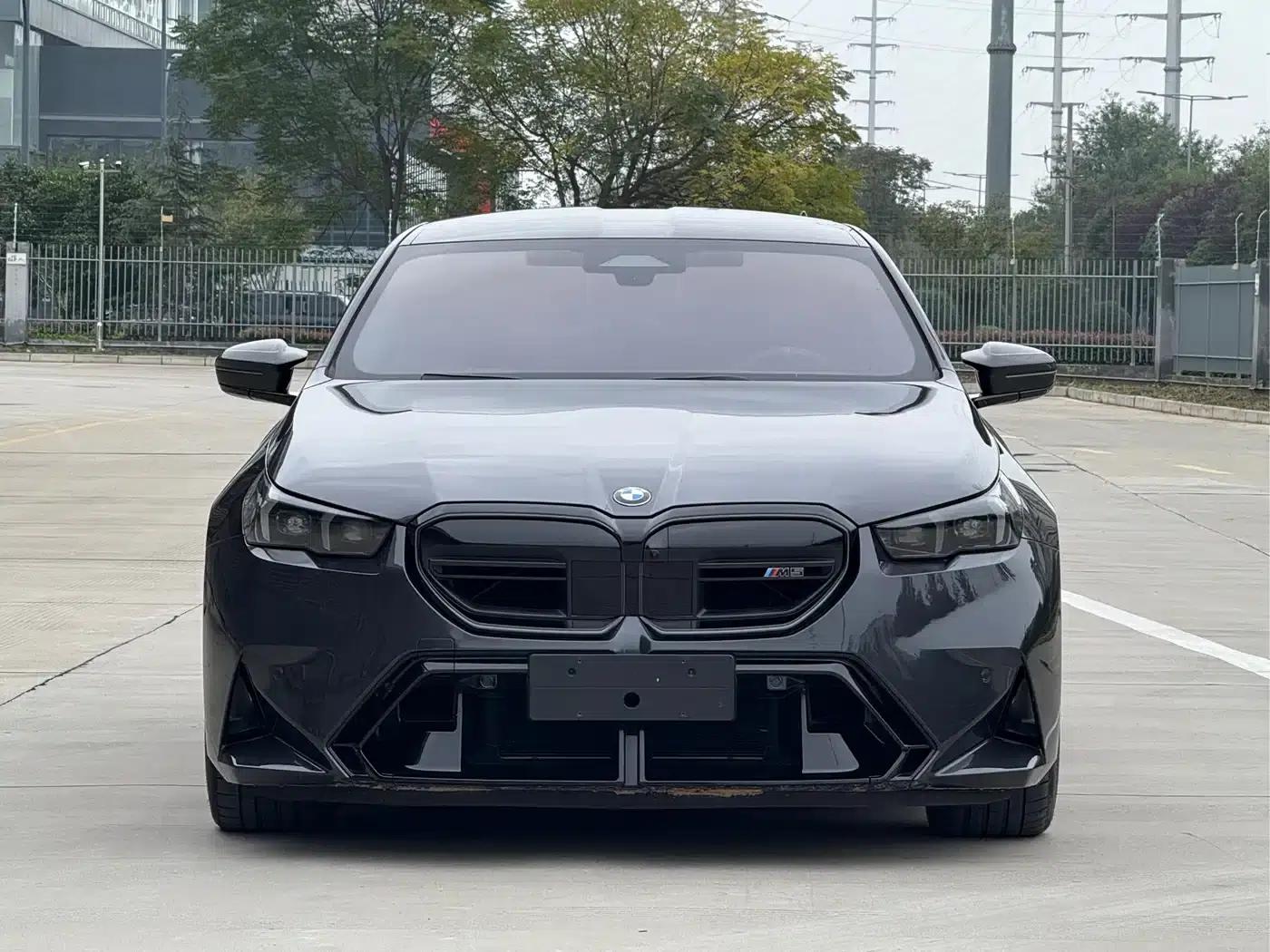 BMW M5 PHEV 2025 M5 — миниатюра 2