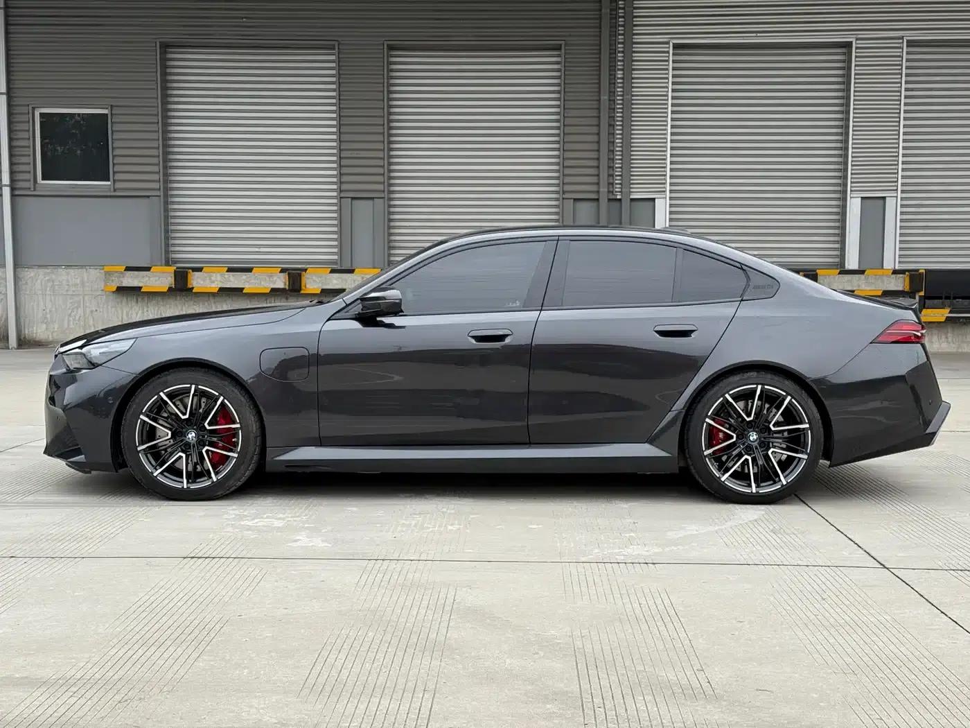 BMW M5 PHEV 2025 M5 — миниатюра 27