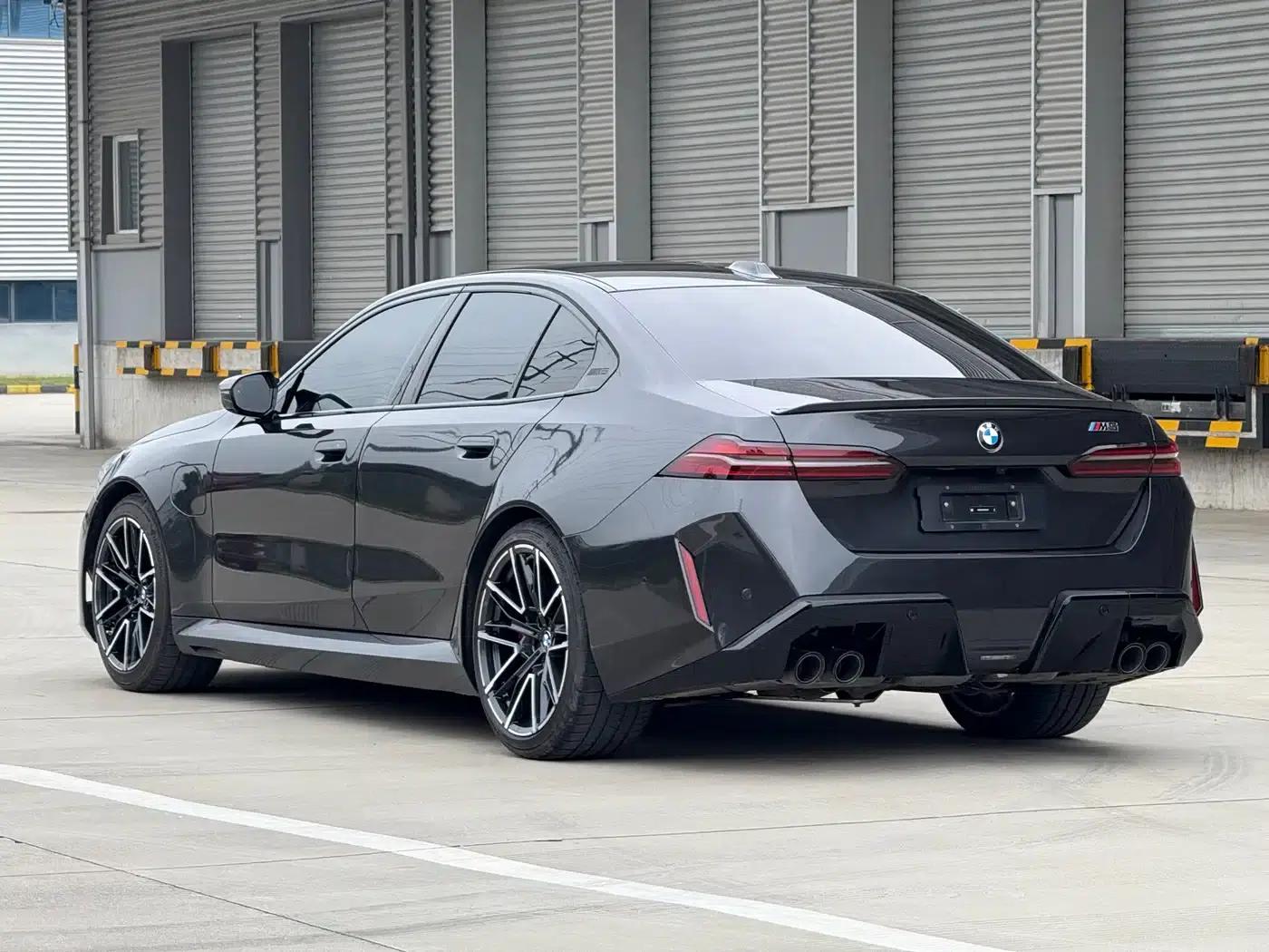 BMW M5 PHEV 2025 M5 — миниатюра 4